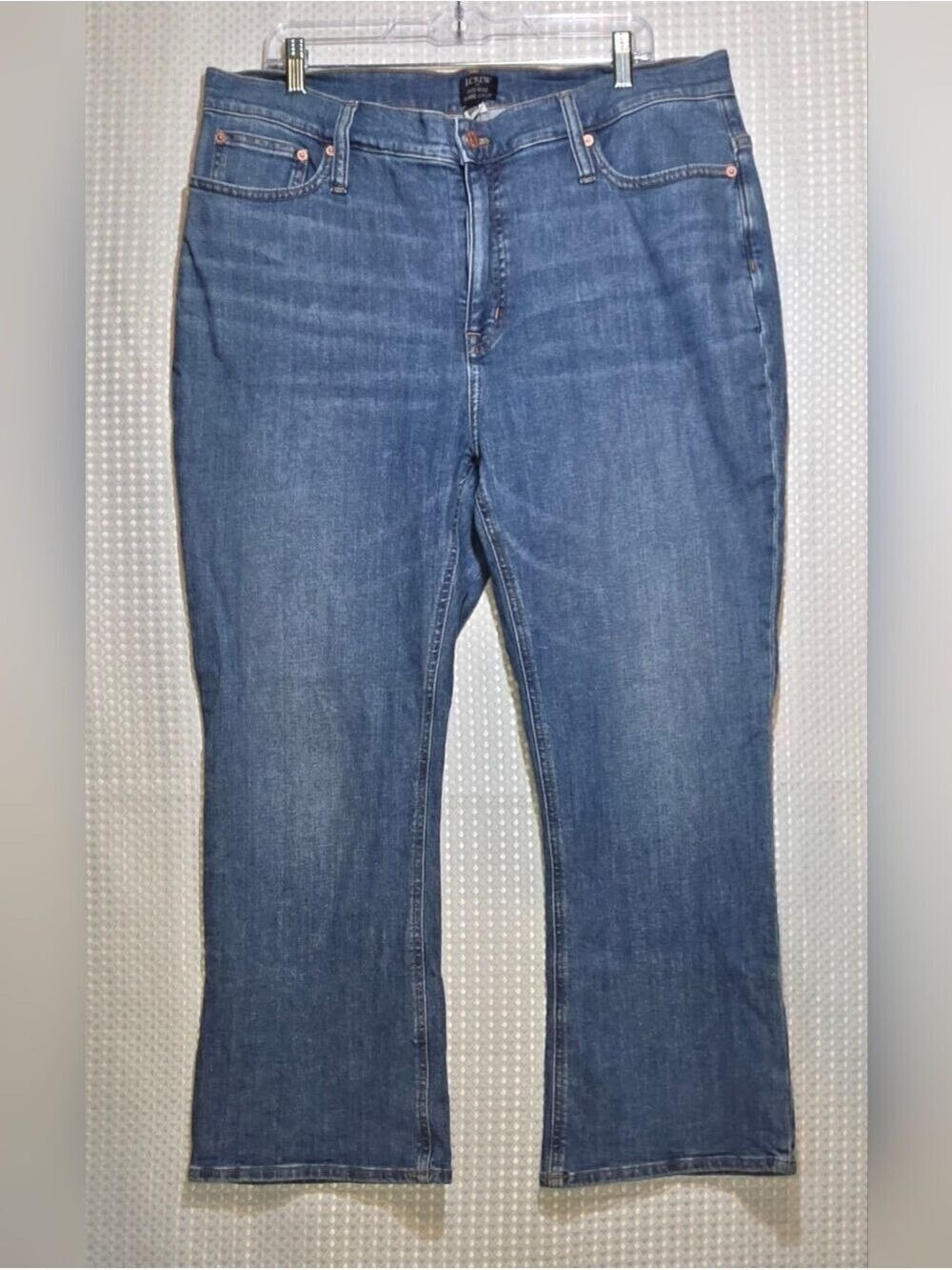 J.Crew Mid-Rise Flare Crop Jeans Size 34 Medium Wash Denim Cropped Wide Leg - Picture 12 of 14
